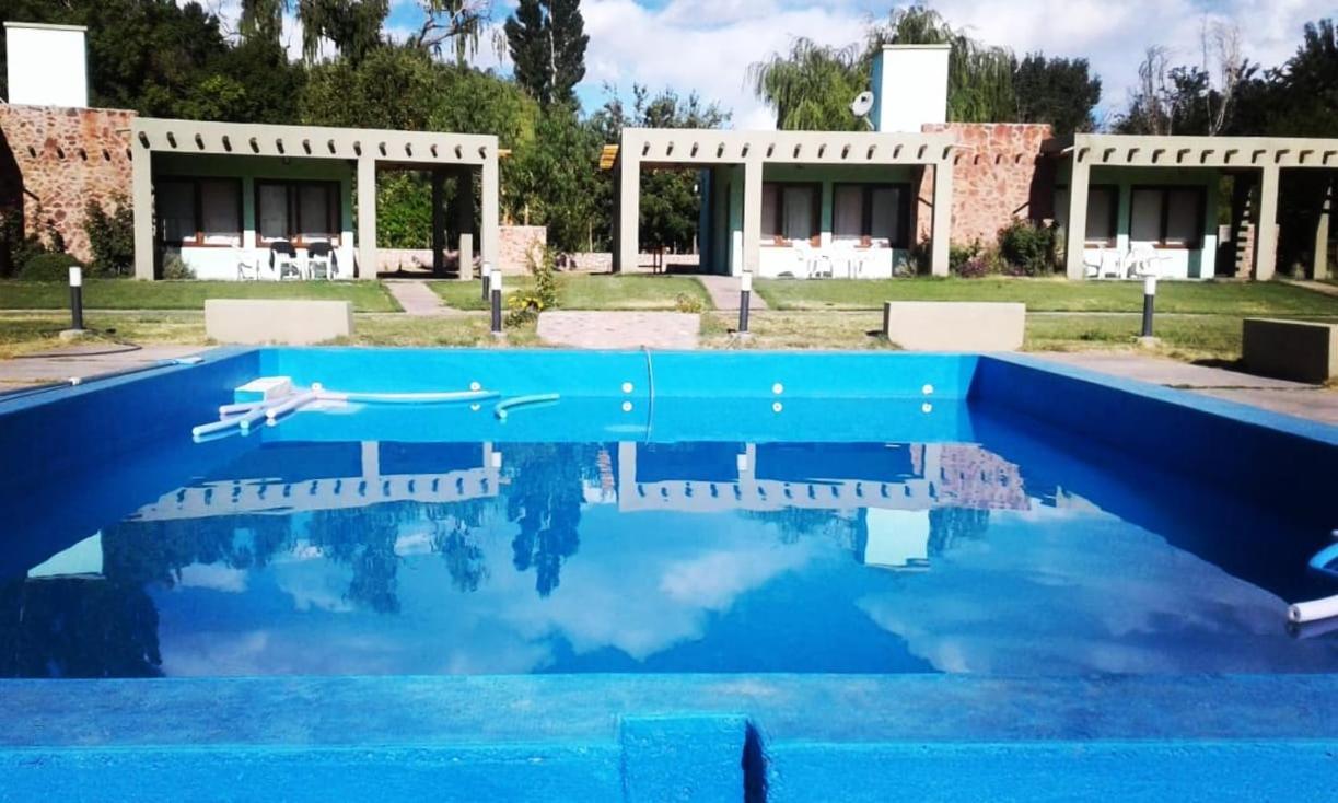 Complejo Los Enamorados Calingasta Kültér fotó